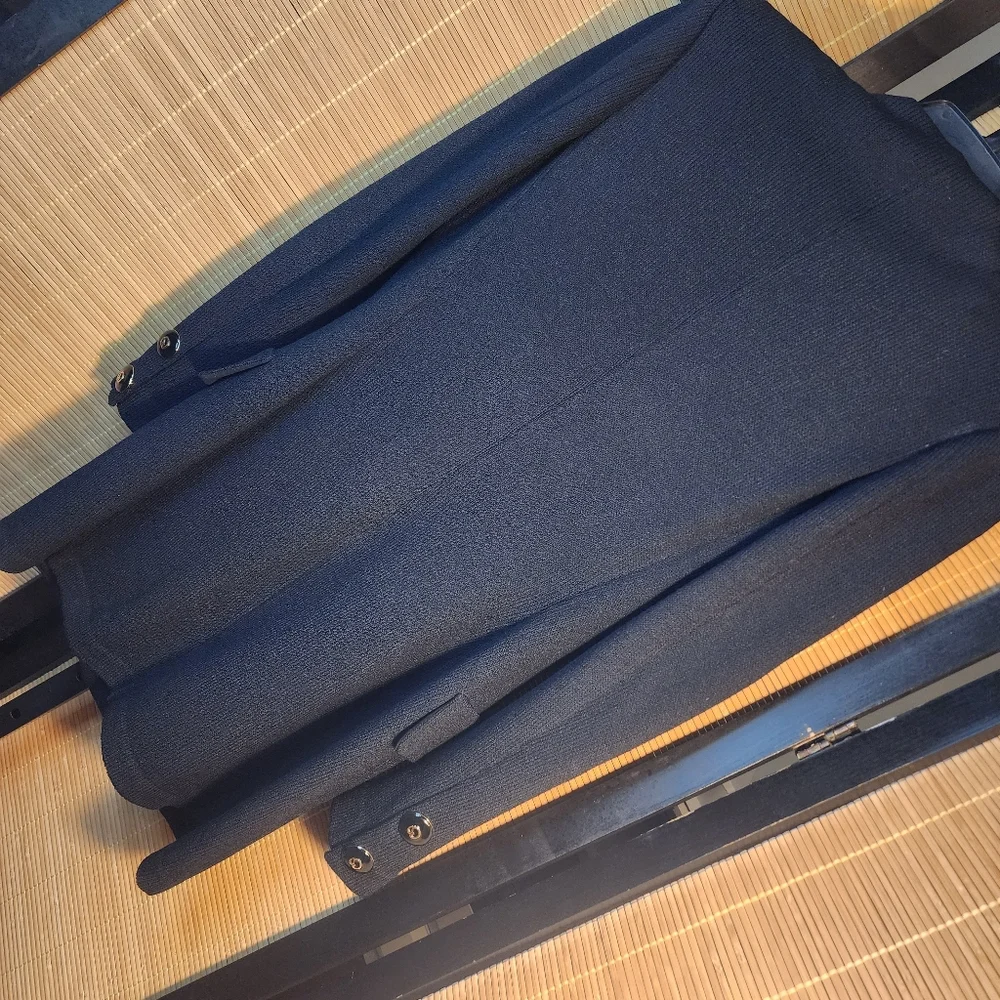 St. John Collection Blazer - Picture 10 of 14